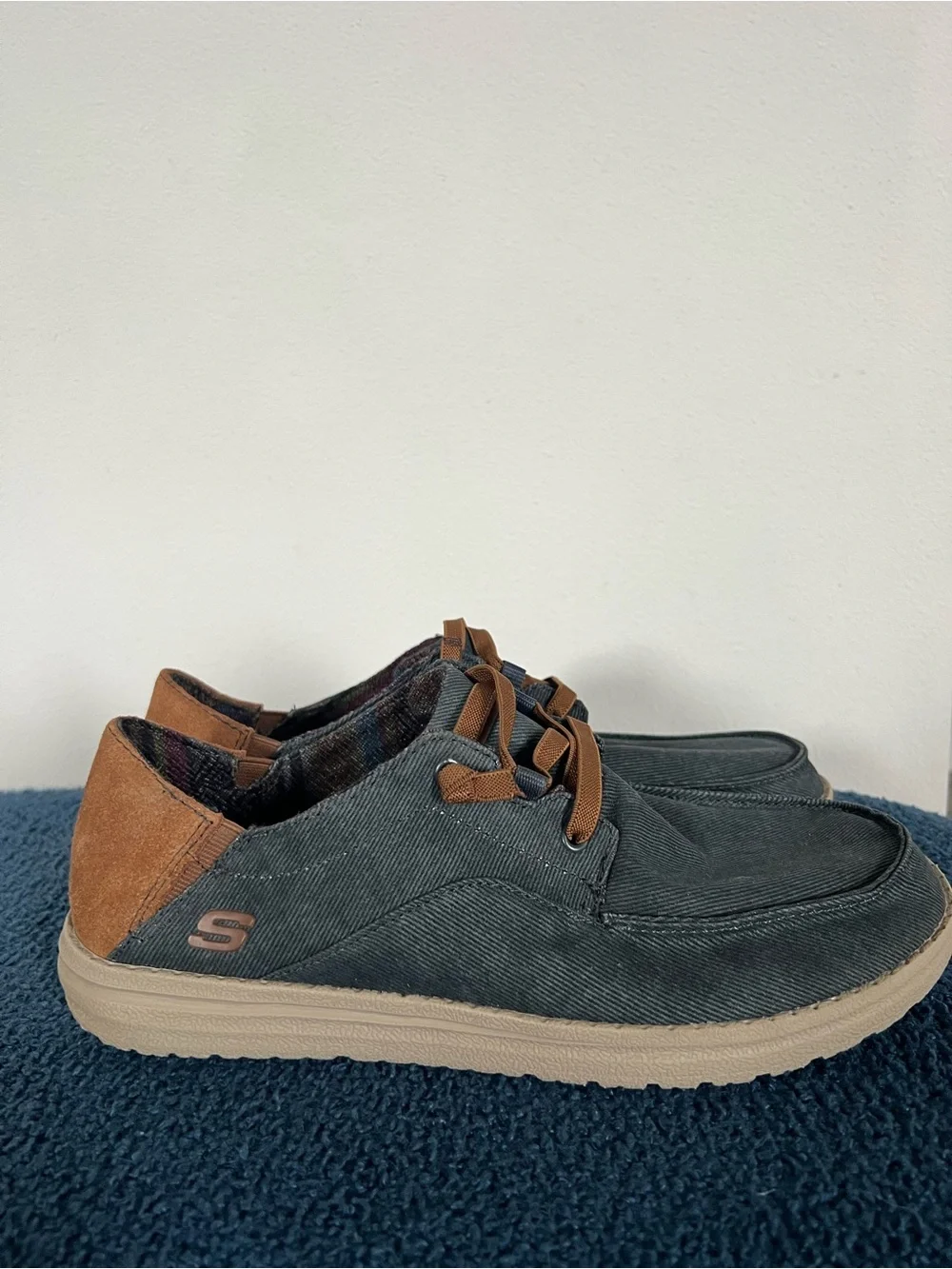Skechers 10 never